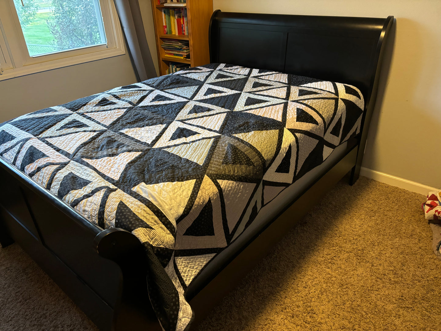 Black, white and gray full size quilt